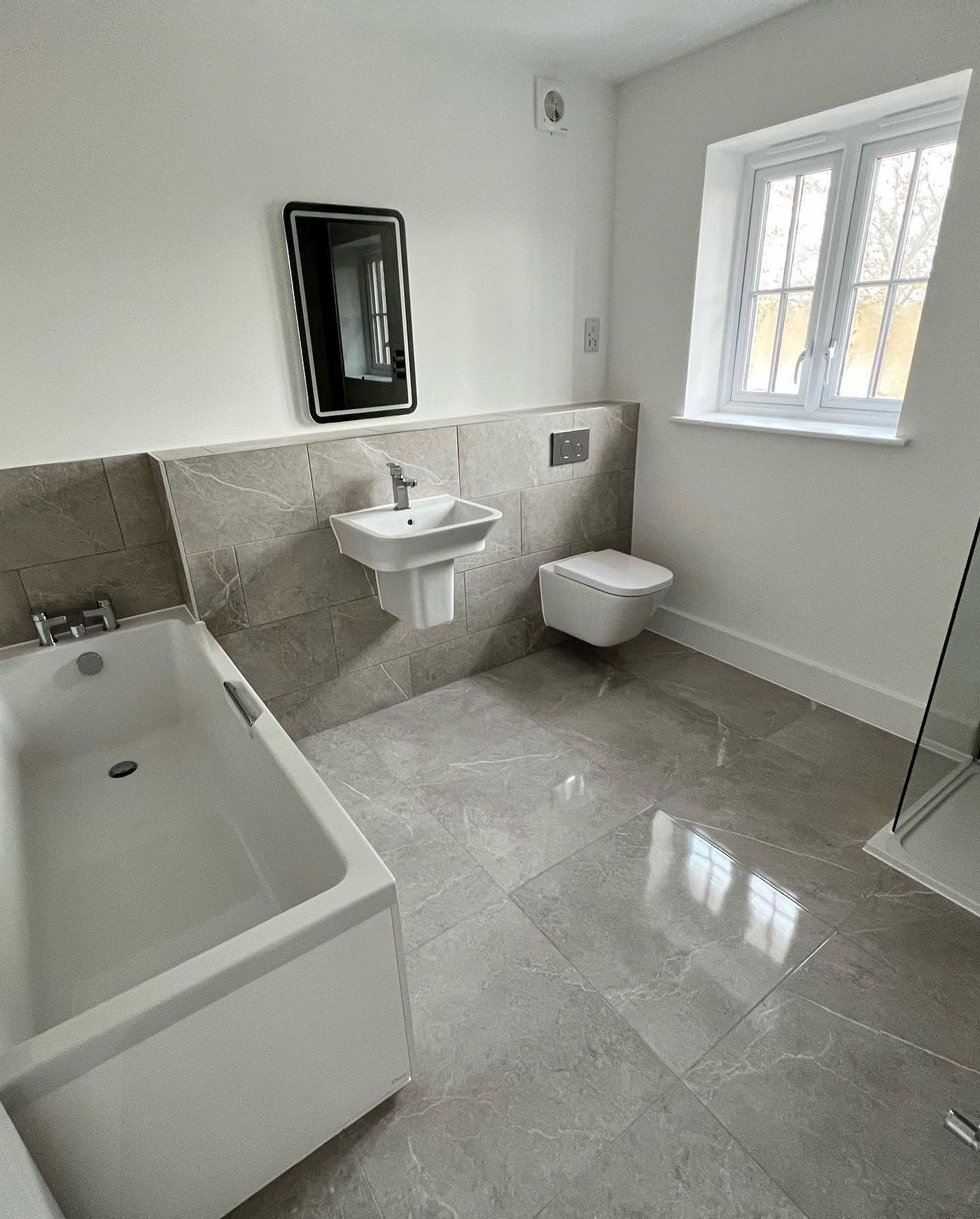 Newly fitted family bathroom